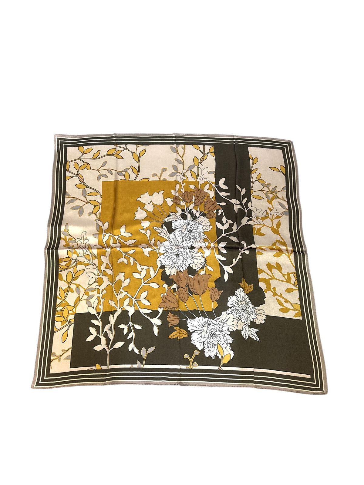 Modern silk scarf for women 90x90 cm with floral print and geometric pattern in yellow, cream and black, luxury square silk scarf with decorative border, elegant accessory for neck, hair or handbag, perfect stylish gift, Moderni šilkinė skarelė moterims 90x90 cm su gėlių motyvu ir geometriniu raštu geltonos, kreminės ir juodos spalvos, prabangi kvadrato formos šilko skarelė su dekoratyviniu rėmeliu, elegantiškas aksesuaras kaklui, plaukams ar rankinei, puiki stilinga dovanos idėja.