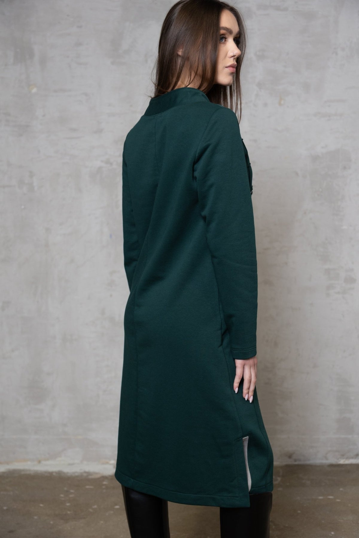 Tamsiai žalia suknelė, Patogi suknelė, Šilta suknelė, Rankų darbo drabužis, Žieminis rūbas, Elegantiškas rūbas, Kasdienis rūbas – išskirtiniai drabužiai iš jakas.net